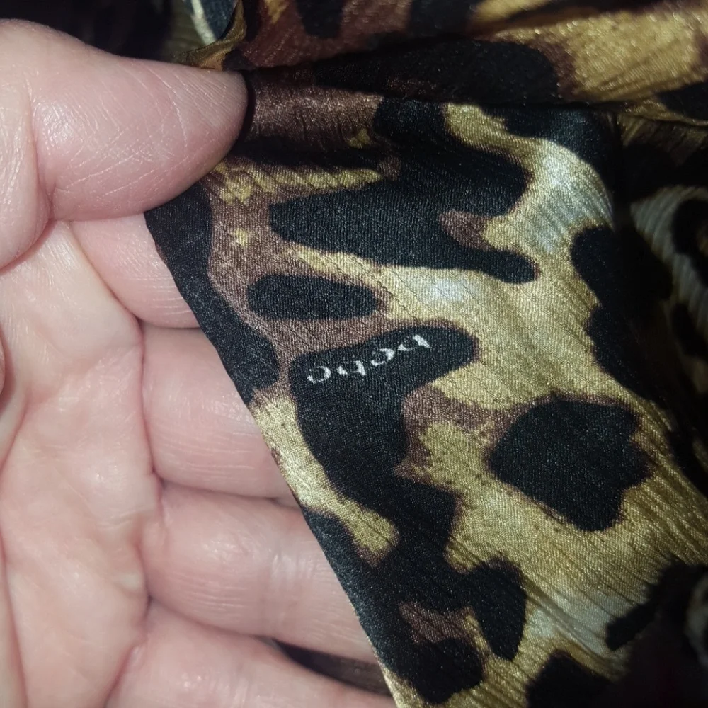 Bebe logo animal print T back beaded top S - Picture 3 of 7